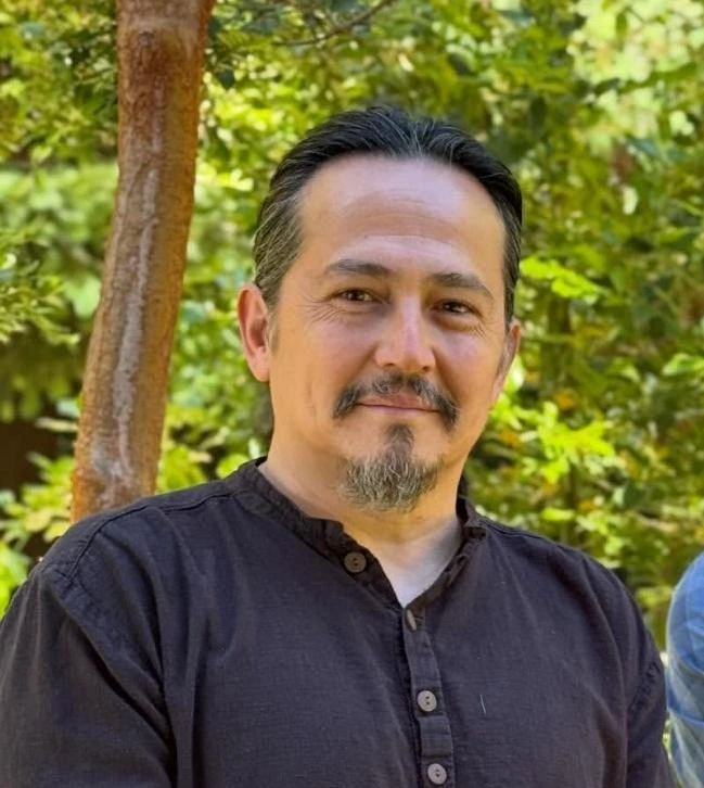 Dr. René Reyes 
